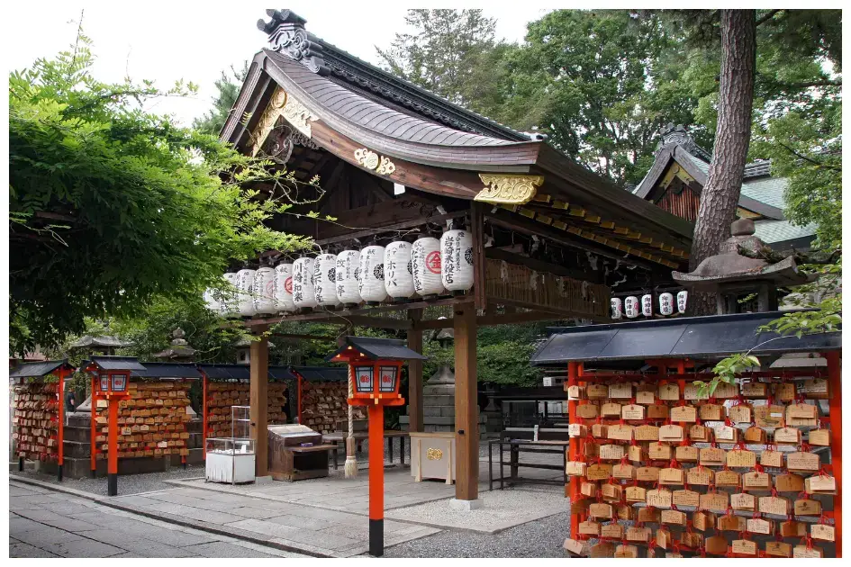 安井金比羅宮の縁切り縁結び碑